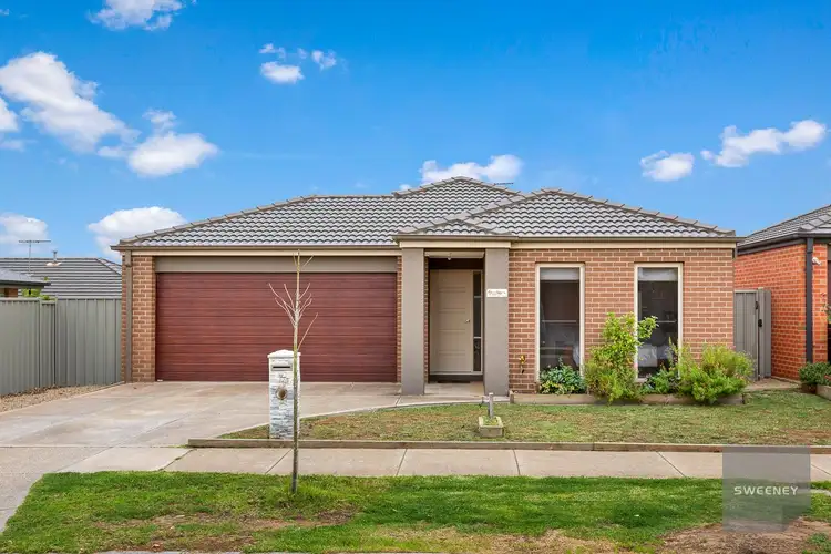 15 Wimpara Crescent, Maddingley VIC 3340