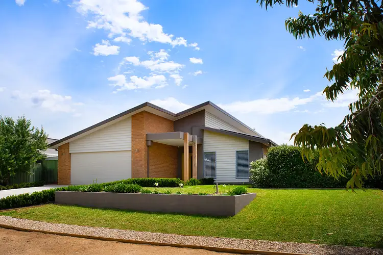 Second view of Homely house listing, 3 Rathlin Avenue, Junortoun VIC 3551