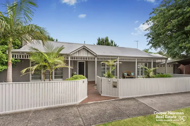 2A Milton Crescent, Box Hill South VIC 3128