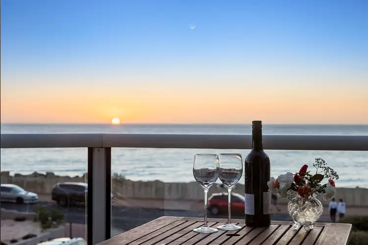 8/41 South Esplanade, Glenelg South SA 5045