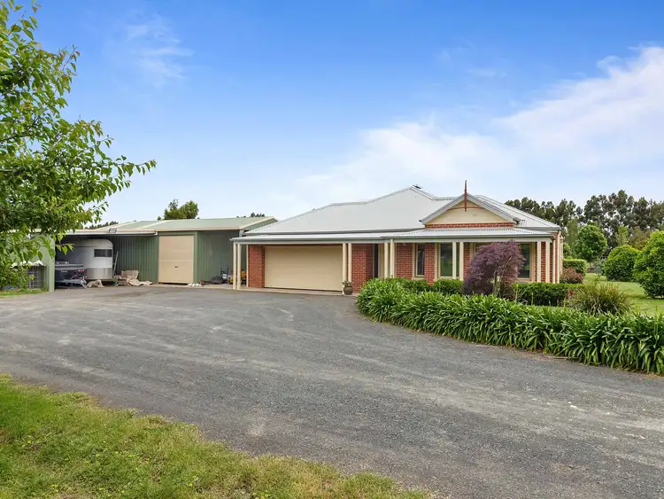 9 Dehnerts Road, Ballan VIC 3342