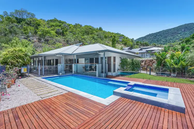 15 Kawana Street, Caravonica QLD 4878