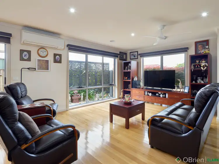 Fifth view of Homely house listing, 17 Rees Close, Drouin VIC 3818