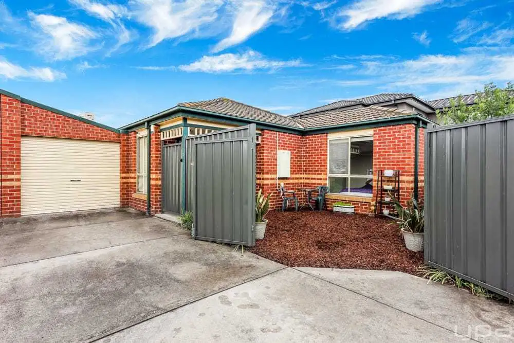 Main view of Homely villa listing, 3/10 Avalon Avenue, Broadmeadows VIC 3047