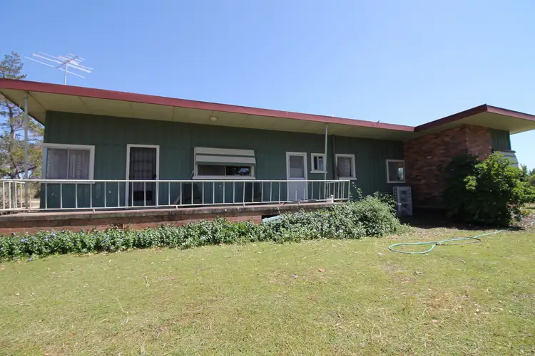 8 Kookaburra Lane, Inverell NSW 2360