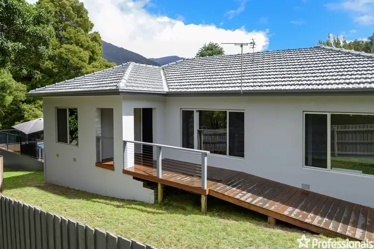 1 Ian Road, East Warburton VIC 3799