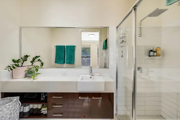 Sixth view of Homely unit listing, 2/233 Geddes Street, South Toowoomba QLD 4350