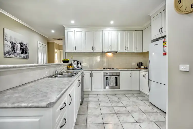 Second view of Homely house listing, 8/9 Scherger Crescent, Ararat VIC 3377
