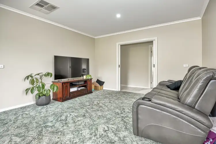 Fifth view of Homely house listing, 8/9 Scherger Crescent, Ararat VIC 3377