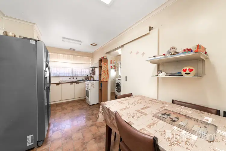 Fifth view of Homely house listing, 31 Hendricks Crescent, Jacana VIC 3047