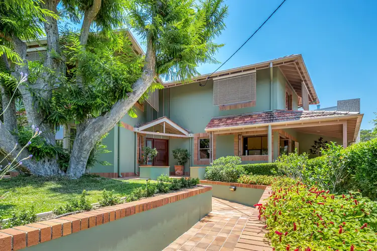 32 Gilgandra Street, Indooroopilly QLD 4068