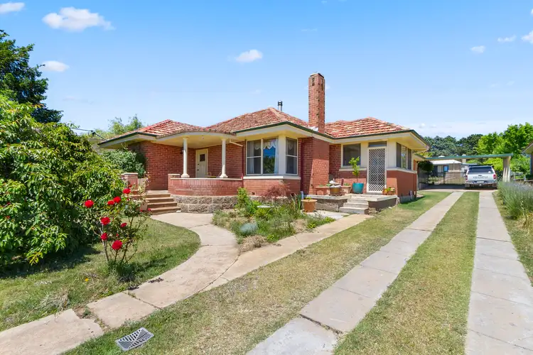 11 Bent Street, Cooma NSW 2630