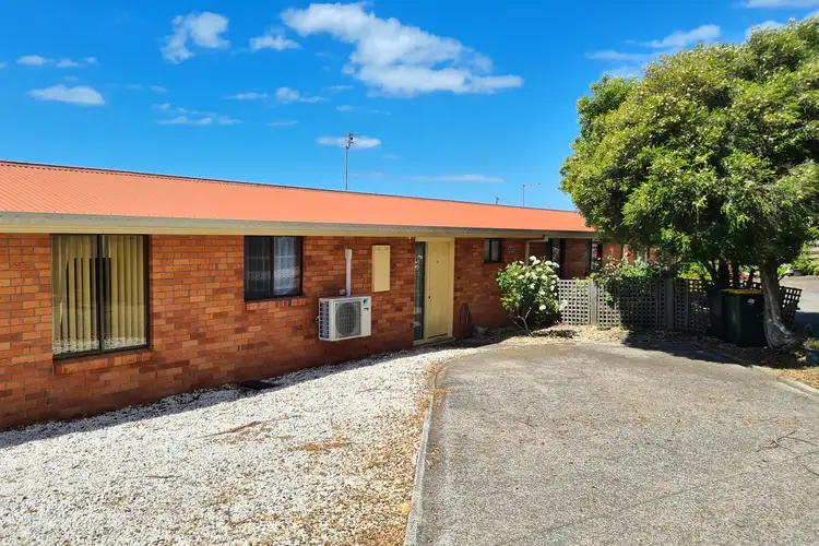 2/30 Victoria Street