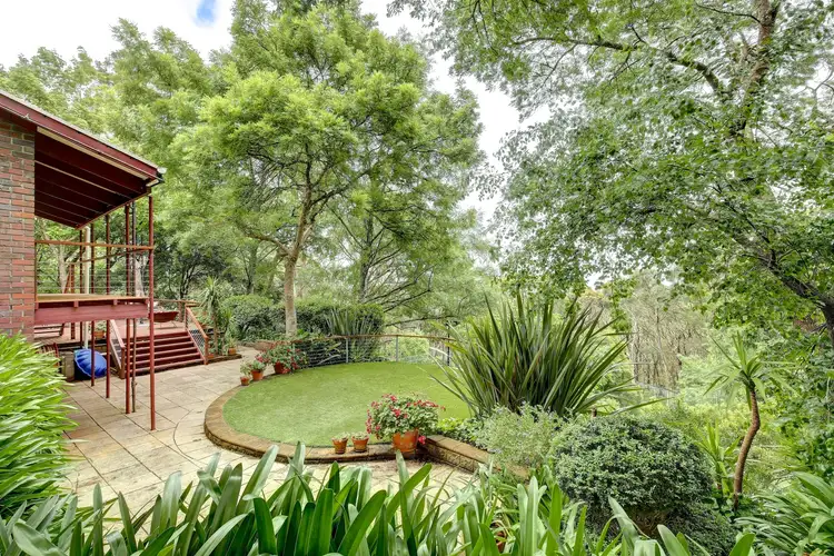 11 Summer Hill Drive, Crafers SA 5152