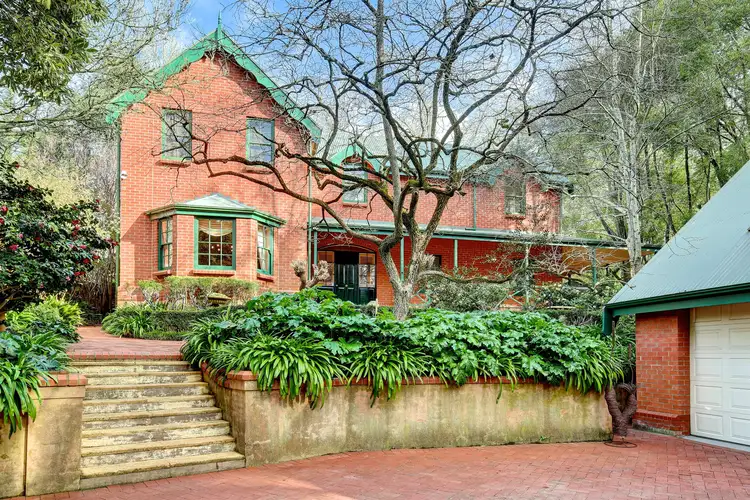 7 Sturt Valley Road, Stirling SA 5152