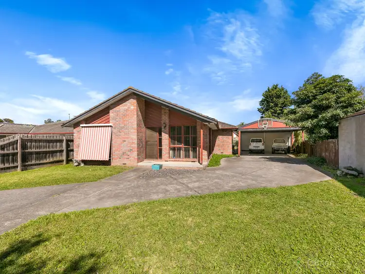 40 St Boswells Avenue, Berwick VIC 3806