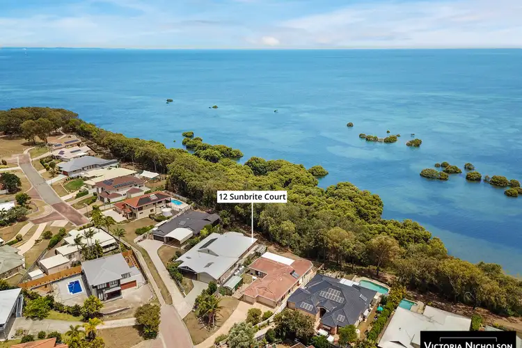12 Sunbrite Court, Sandstone Point QLD 4511
