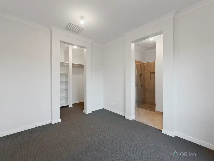 Fifth view of Homely house listing, 118 Lineham Drive, Cranbourne East VIC 3977