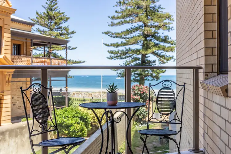 14/13 South Esplanade, Glenelg SA 5045