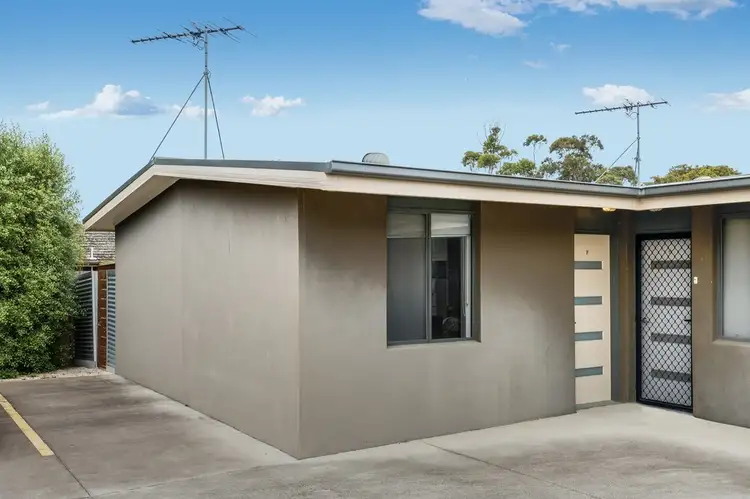 Main view of Homely unit listing, 7/3 Kinnordy Court, Hamlyn Heights VIC 3215