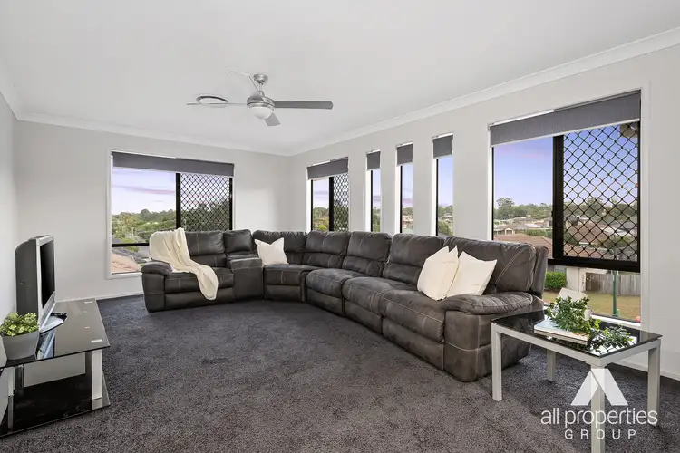 Sixth view of Homely house listing, 2 Zachary Court, Hillcrest QLD 4118