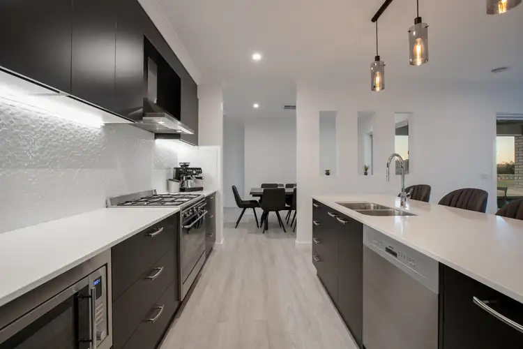 Sixth view of Homely house listing, 231 Coogera Circuit, Jindera NSW 2642