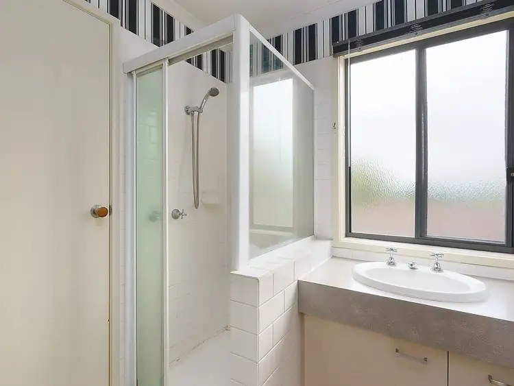Sixth view of Homely house listing, 5 Smike Street, Yallambie VIC 3085