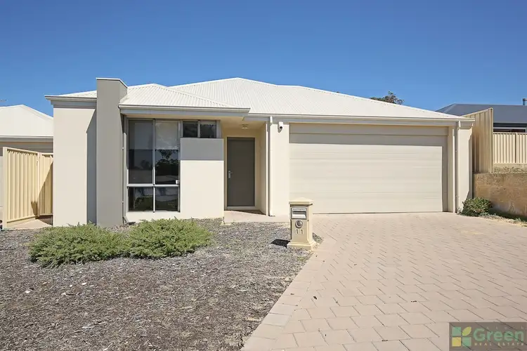 11 Warburton Trail, Lakelands WA 6180