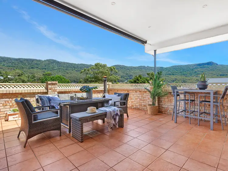 5 Peace Crescent, Balgownie NSW 2519