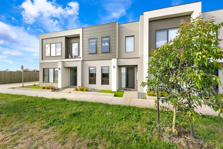 15 Aileron Alley, Cranbourne North VIC 3977
