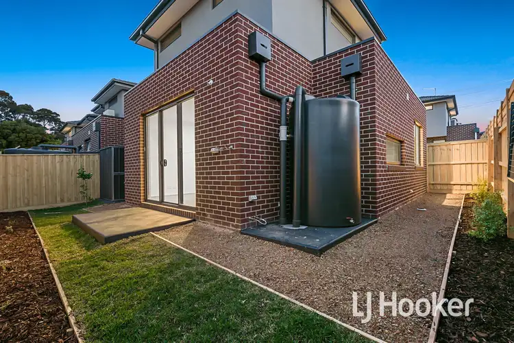 2/69 Somerville Road, Hampton Park VIC 3976