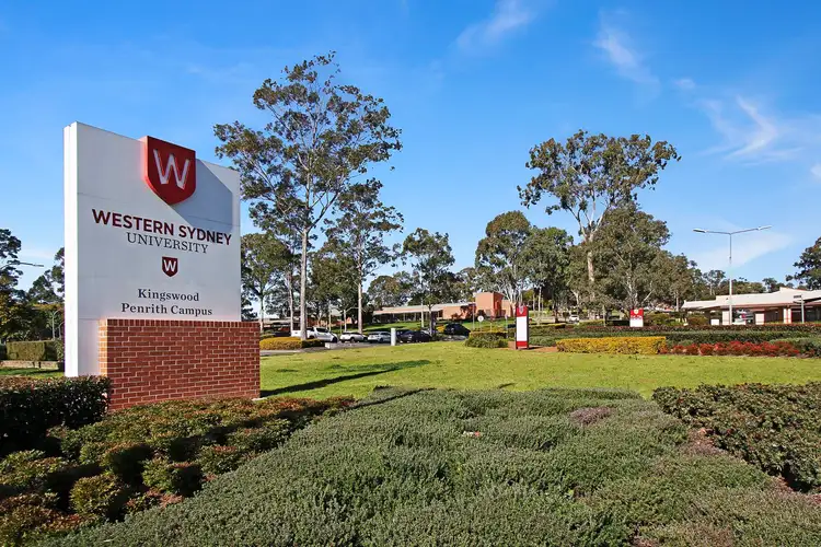 Fifth view of Homely house listing, 3 Daphne Close, Kingswood NSW 2747