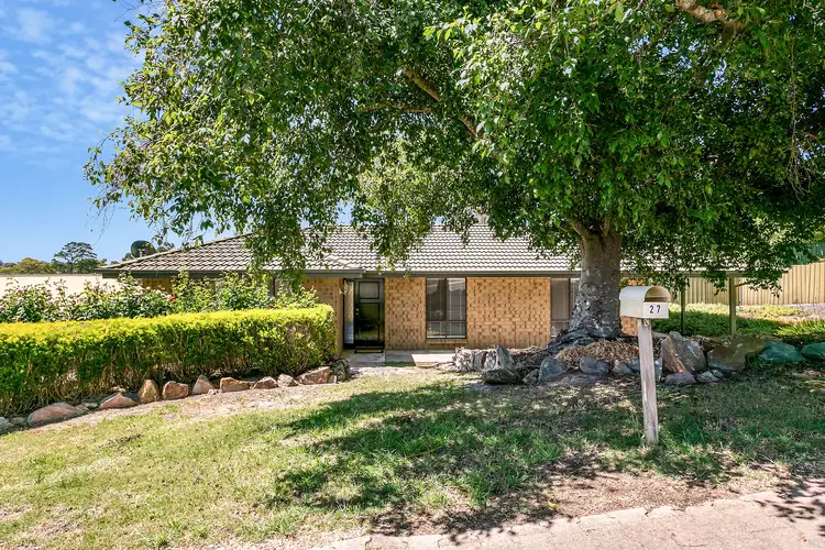 27 Jacaranda Drive, Woodside SA 5244