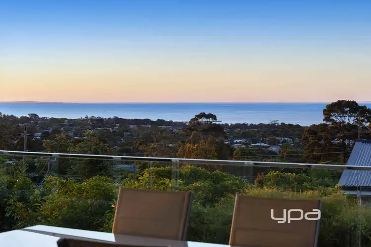 12 Cairn Road, Mccrae VIC 3938
