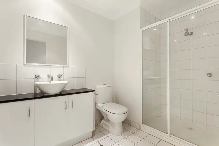 Sixth view of Homely apartment listing, 2/213-219 Buckley Street, Essendon VIC 3040
