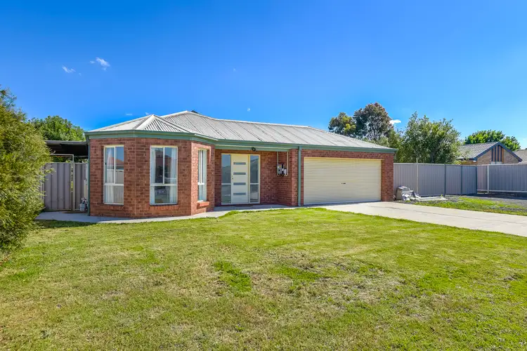 11 Ball Street, Darley VIC 3340