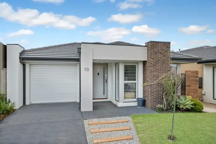 10 Wurrook Circuit, North Geelong VIC 3215