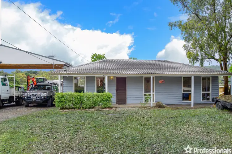 Main view of Homely house listing, 3 Ridge Court, Launching Place VIC 3139