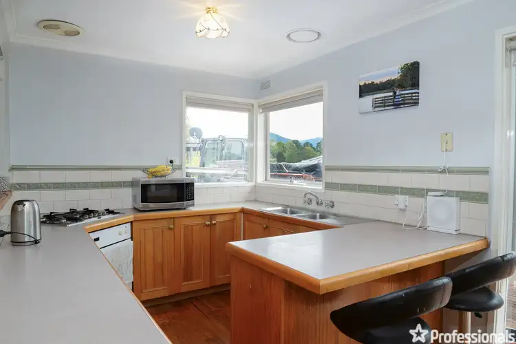 Third view of Homely house listing, 3 Ridge Court, Launching Place VIC 3139