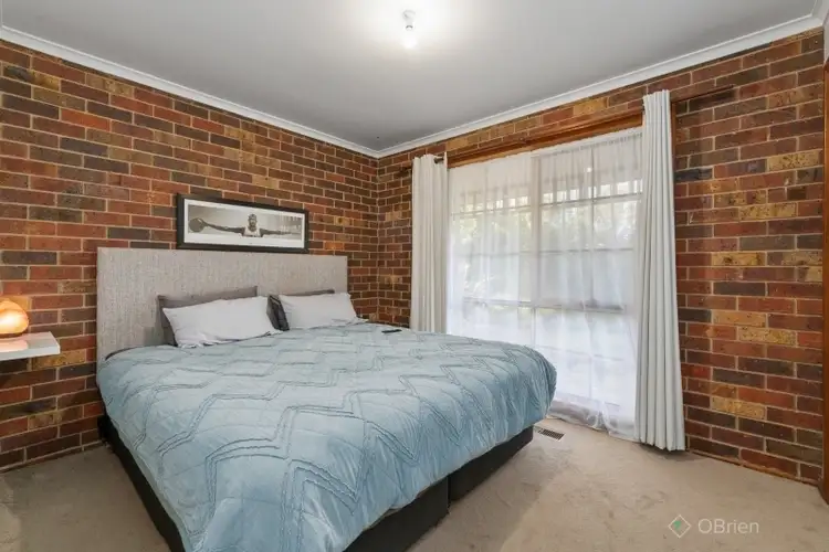 Sixth view of Homely house listing, 1 Van Court, Narre Warren VIC 3805