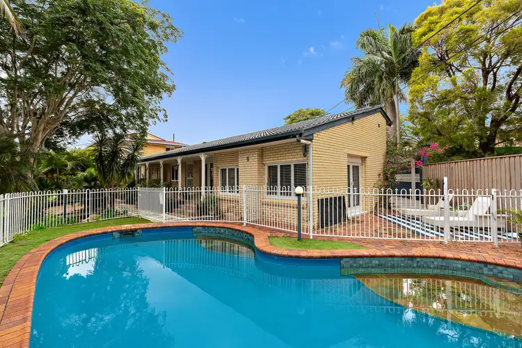 24 Jonathan Street, Macgregor QLD 4109