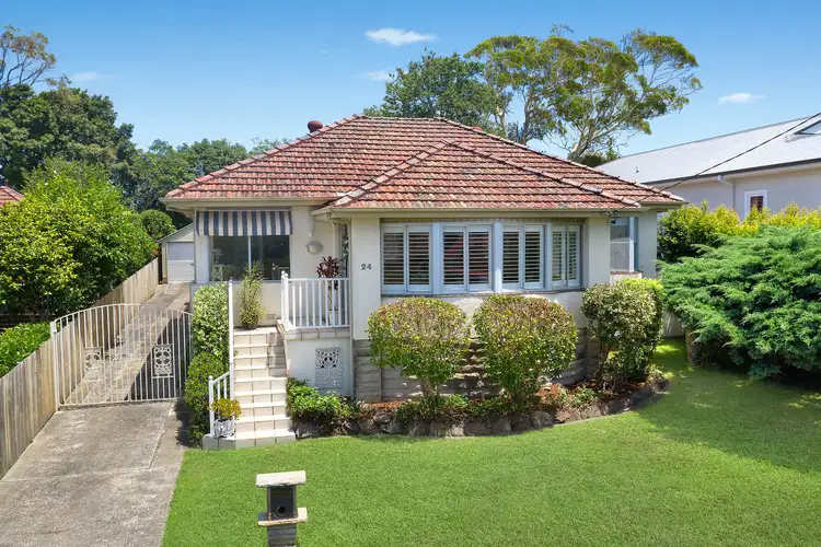 24 Frederick Street, Point Frederick NSW 2250
