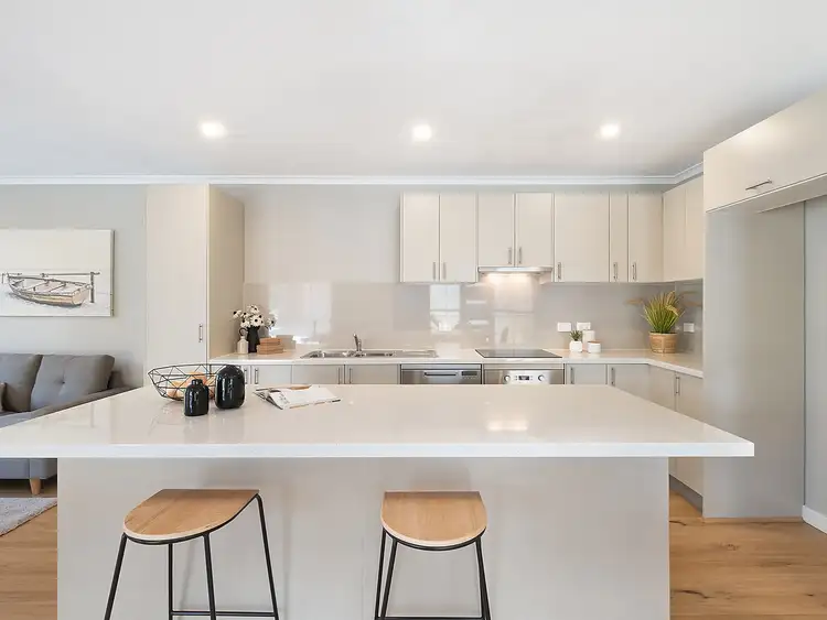 24 Stanfield Close, Kambah ACT 2902