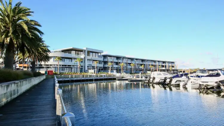 4/9 Waterfront Place, Safety Beach VIC 3936