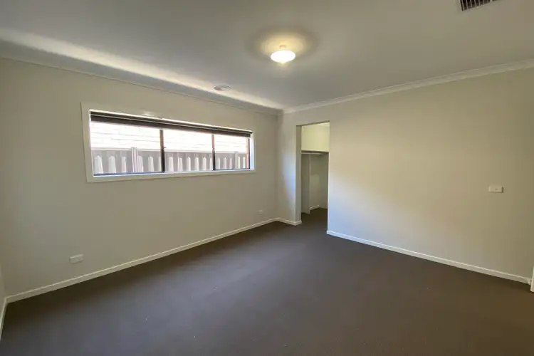 Fifth view of Homely house listing, 16 Antonio Drive, Melton South VIC 3338