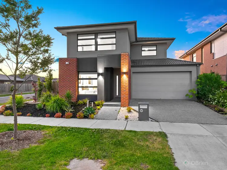 117 Thoroughbred Drive, Clyde North VIC 3978