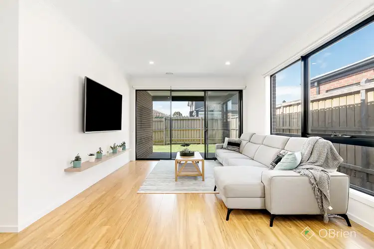 Sixth view of Homely house listing, 18 Songlark Crescent, Carrum Downs VIC 3201