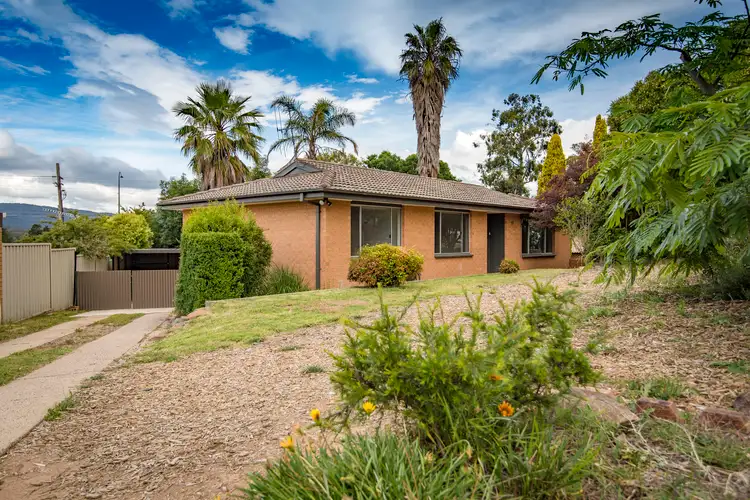 48 Hayley Crescent, Karabar NSW 2620