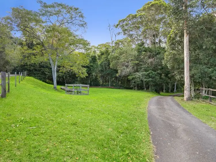689 Grandview Road, Pullenvale QLD 4069