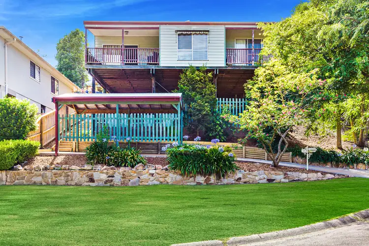 11 Janine Close, Lisarow NSW 2250